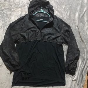 Under Armour Men's Sportstyle Wind Anorak 3XL Black